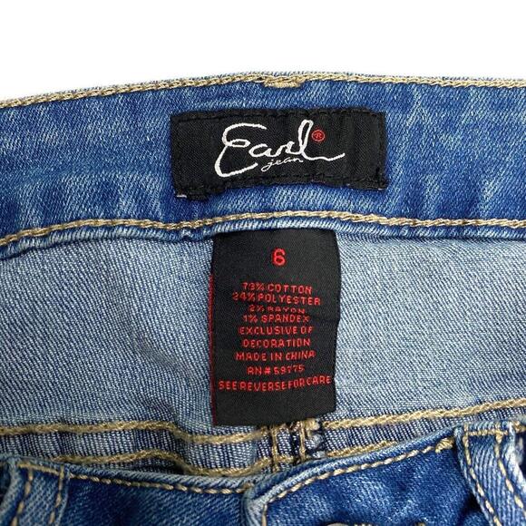 Earl Crop Flared Raw Hem Women's size 6 Medium Wash Blue Denim Jeans - Picture 3 of 3